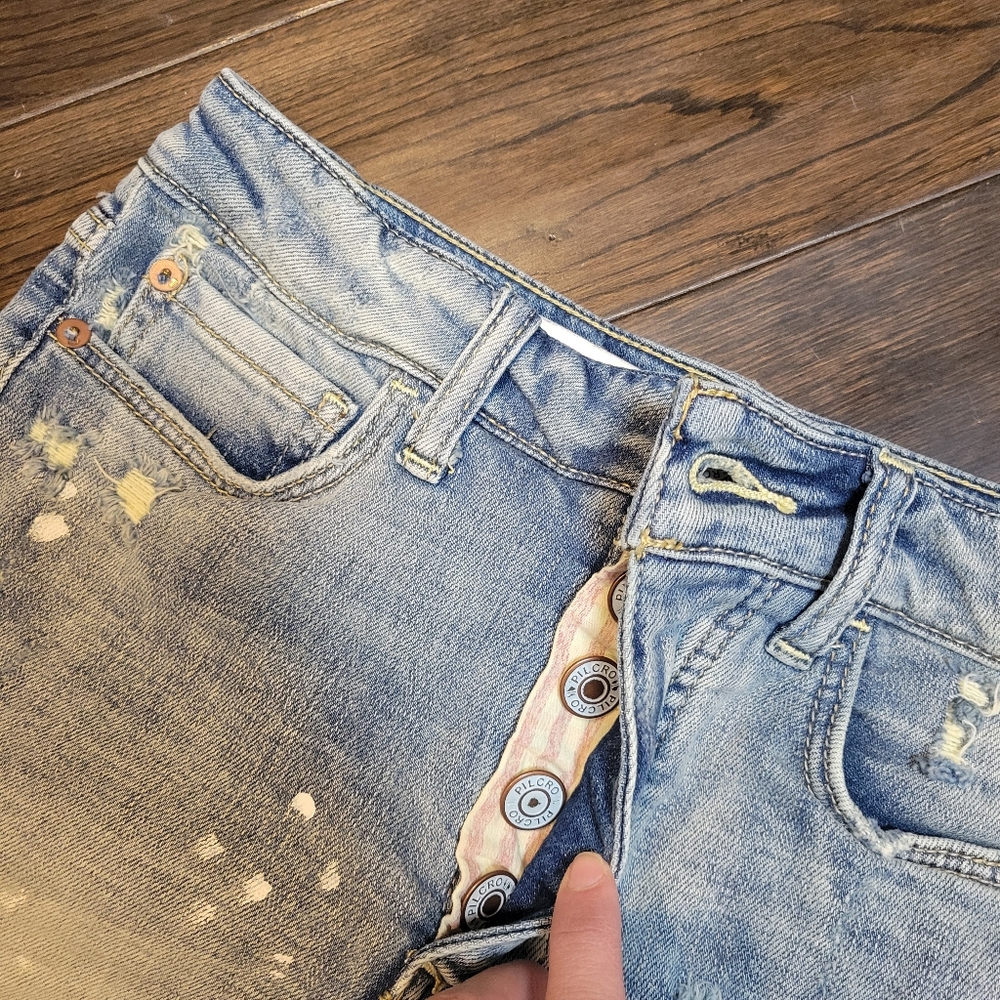 Anthropologie Distressed Jean Shorts - Picture 4 of 8